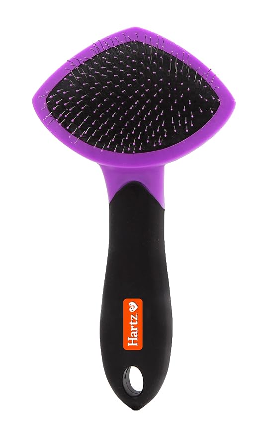 Hartz Groomer's Best Small Slicker Brush by Hartz