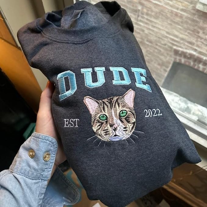 NAZENTI Personalized Dog Mom Sweatshirt, Cat Lovers Gift, Matching Dog and - Image 3