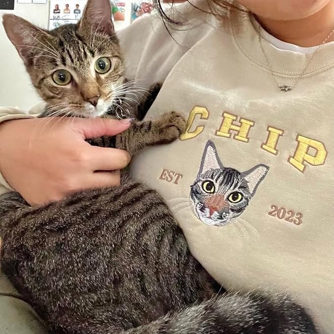 NAZENTI Personalized Dog Mom Sweatshirt, Cat Lovers Gift, Matching Dog and - Image 2