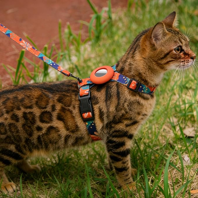 Cat Harness and Leash Set with Airtag Holder - Image 5