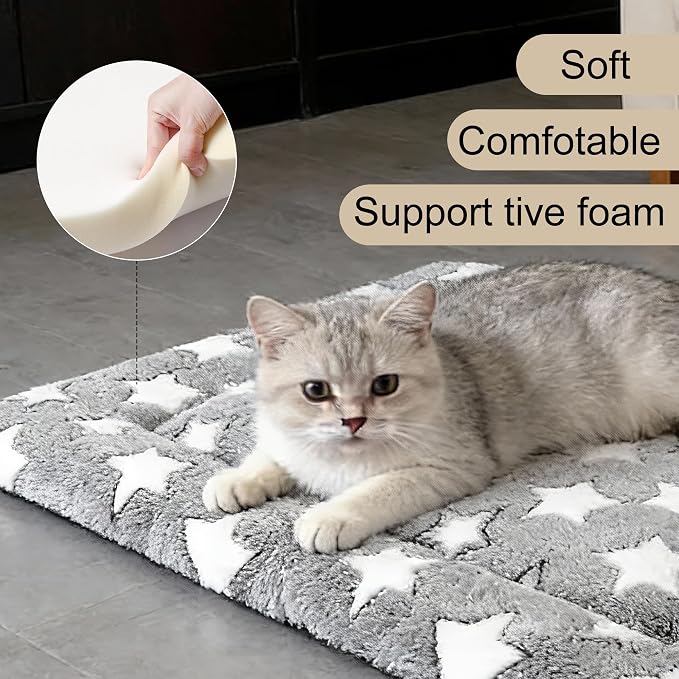Dog Crate Mat, 4 Piece Reversible Pet Bed, Machine Washable, Small Dogs & Cats - Image 4
