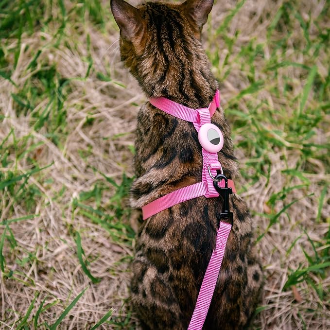Cat Harness and Leash Set with Airtag Holder - Image 6