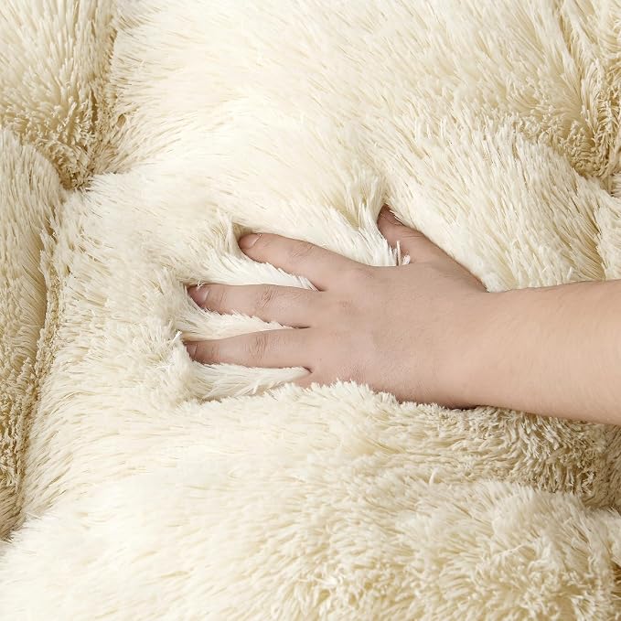 EHEYCIGA Fluffy Dog Crate Bed for Large Dogs, Plush Faux Fur Crate Pad - Image 4