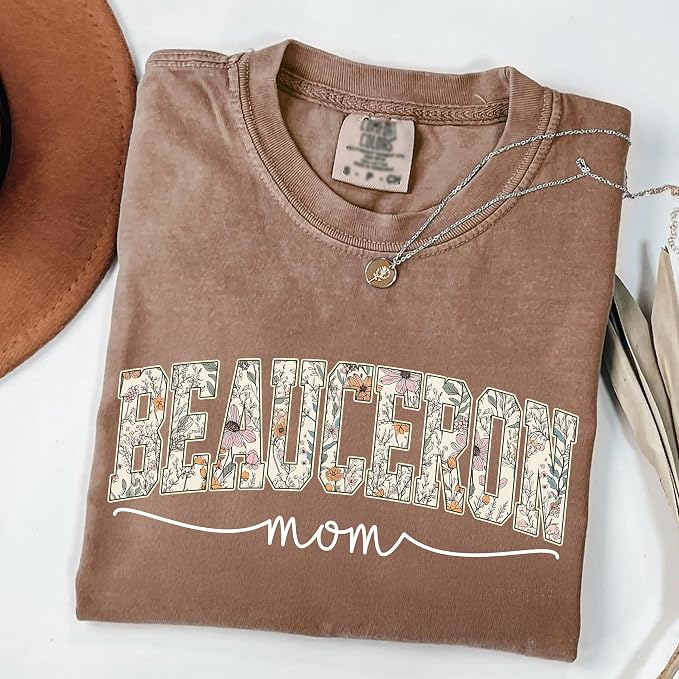 Personalized Dog Mom Sweatshirt, Dog Lover Crewneck, Gift Idea - Image 5